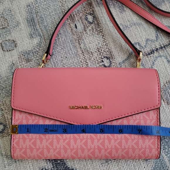 Michael Kors Pink Signature Coated Canvas and Leather Envelope Flap Clutch - Picture 2 of 16